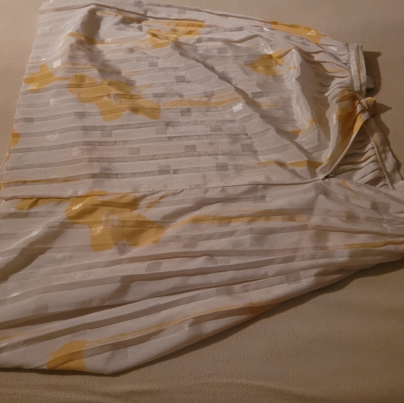 CUTE SKIRT FOR WOMAN - Picture 2 of 2